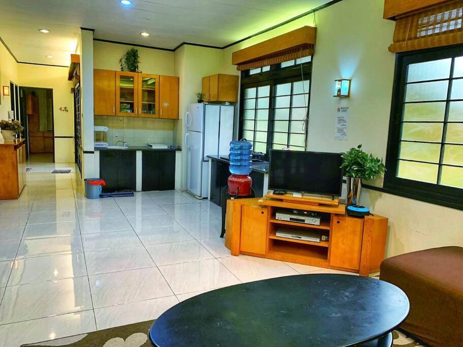 Designer Villa Osaka Puncak Luaran gambar
