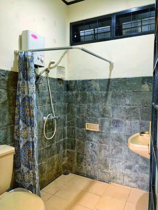 Designer Villa Osaka Puncak Luaran gambar