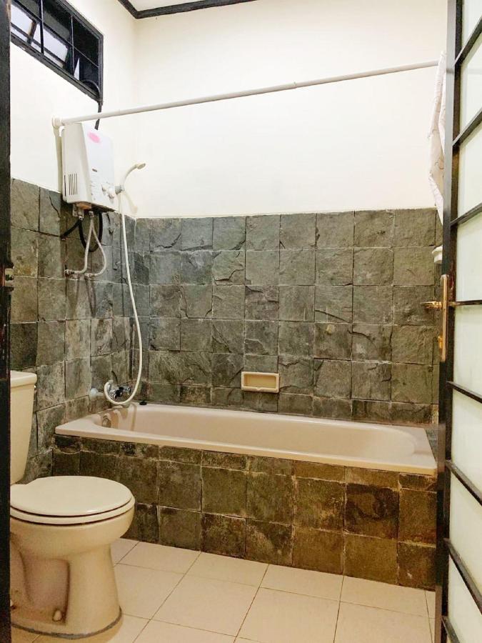 Designer Villa Osaka Puncak Luaran gambar