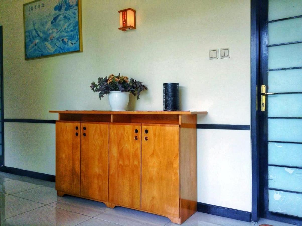 Designer Villa Osaka Puncak Luaran gambar