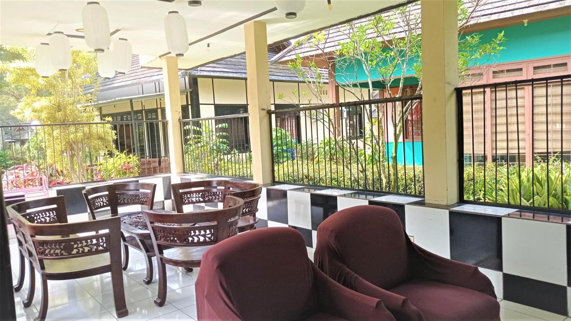 Designer Villa Osaka Puncak Luaran gambar